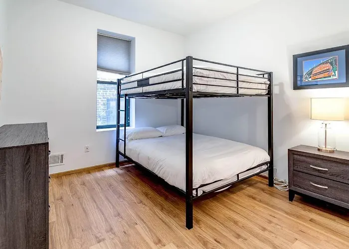 Goose Island Central Downtown Prime Location With Access To Patio Chi - 1